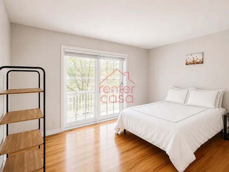 2535 Castile Dr — Photo 2