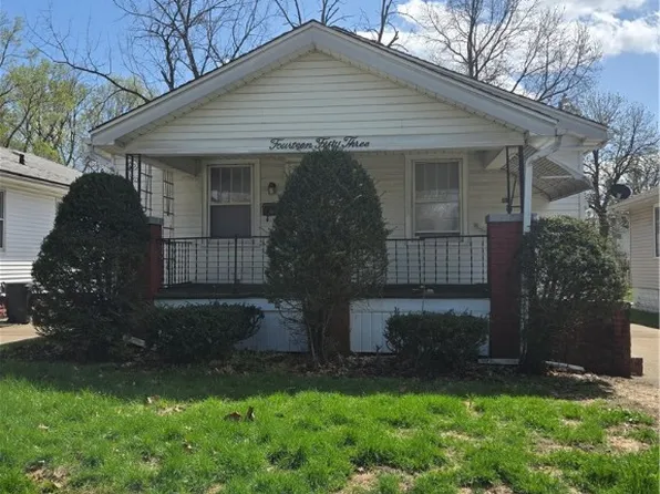 1453 E Division St, Decatur, IL 62526