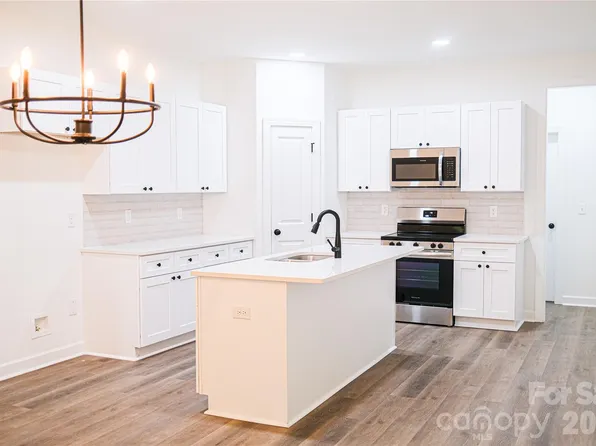 1129 Grady St, Salisbury, NC 28144