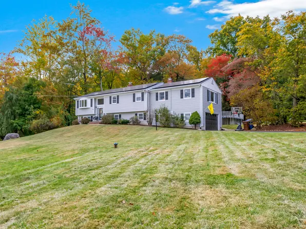 33 Windsor Road, Shelton, CT 06484