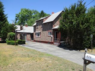 225 Rosemont St, Haverhill, MA 01832