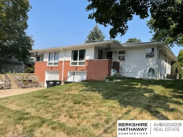 4904 Bancroft St, Omaha, NE 68106