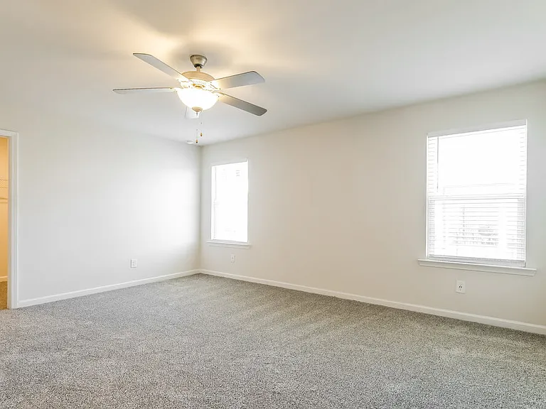 1672 Villageside Ct — Photo 12