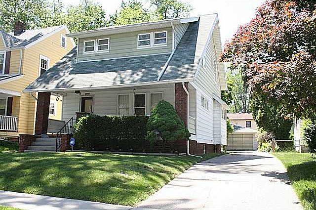 1st image of 2715 Northwood Ave