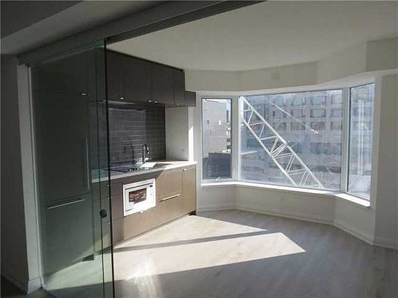 3rd image of 155 Yorkville Ave #1510