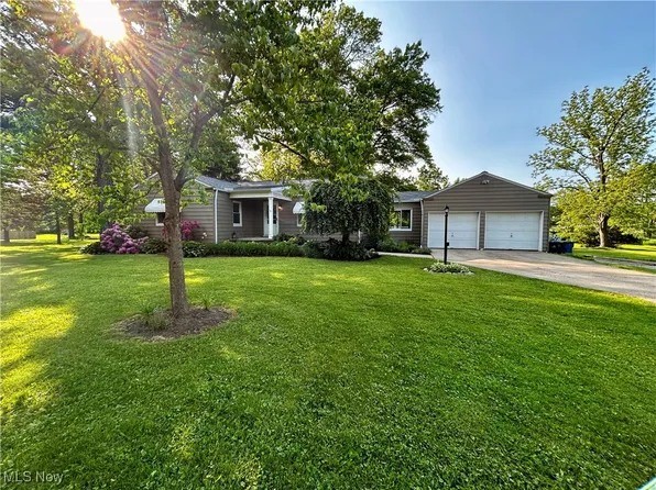 34046 Chestnut Ridge Rd, North Ridgeville, OH 44039