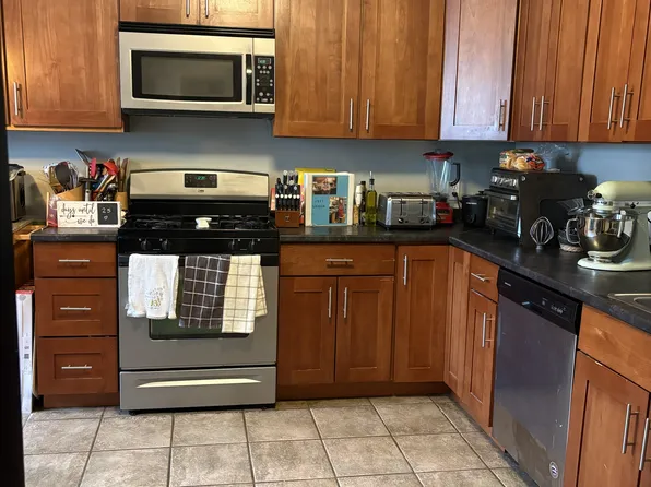 19 Morse St #4, Watertown, MA 02472