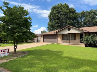 1714 Coachman Dr, Mountain Home, AR 72653