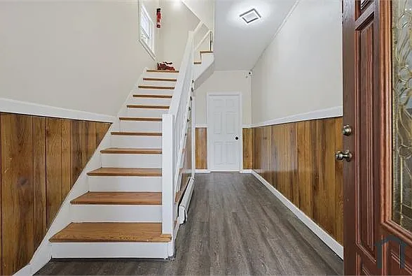 4 bed, 1600 sqft, $4,000 — Photo 2