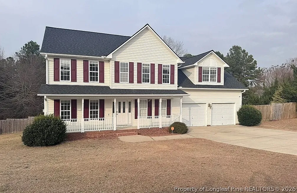 3 bed, 2.5 bath, 2537 sqft, $2,200 — Photo 2