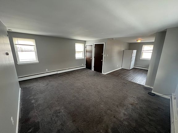 4th image of 262 Drexel Ave Floor 2