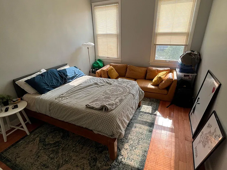 2425 N Capitol St NE — Photo 3
