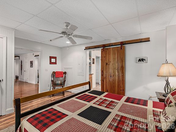 26th image of 420 Chimney Rock Dr
