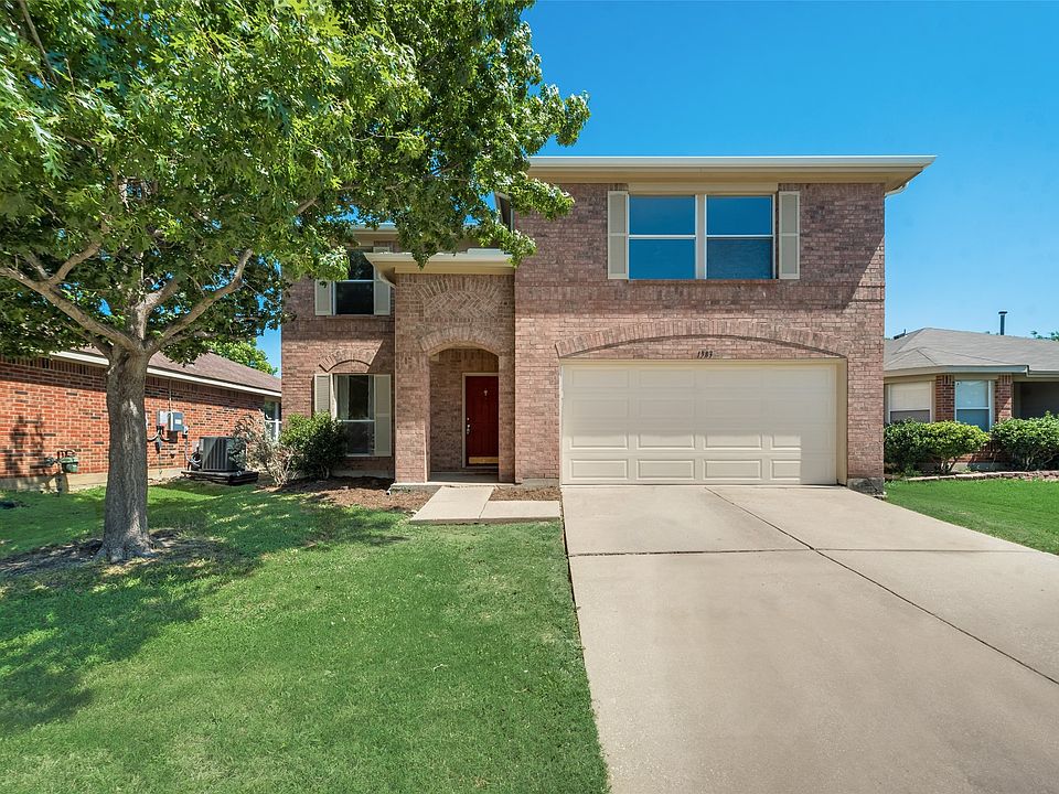 1st image of 1583 Thornhill Ln