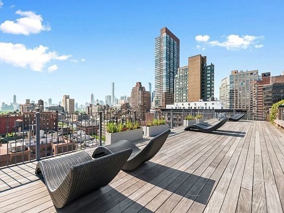 4th image of 154 W 70th St APT 11B