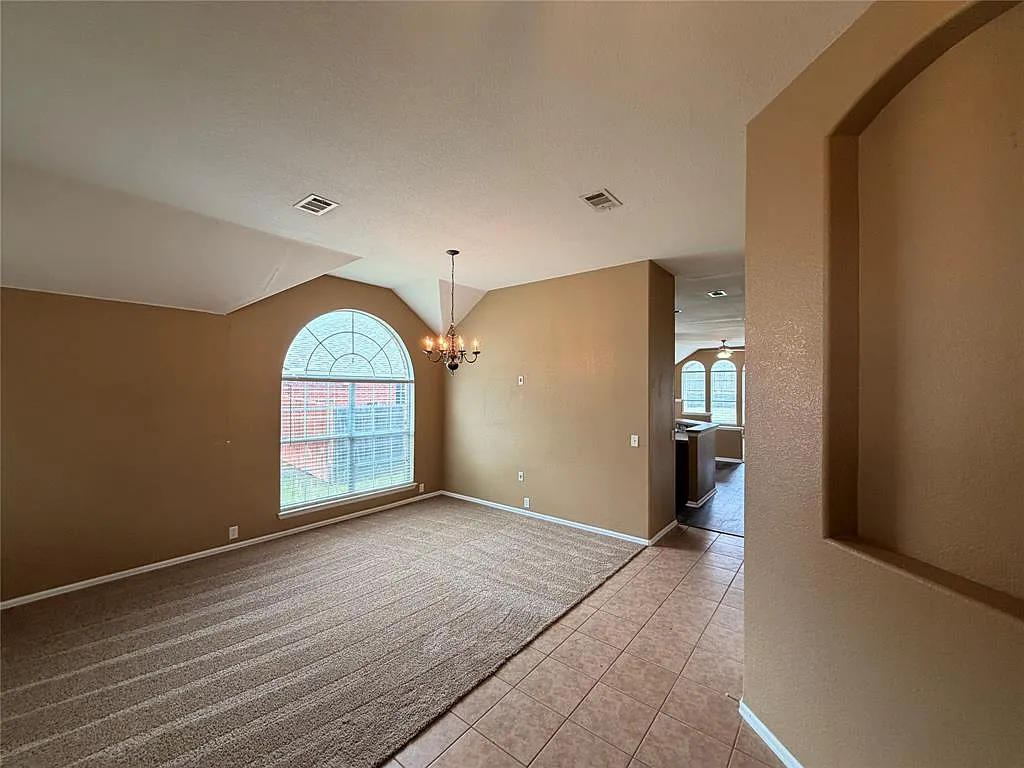 Picture 2 - 618 Rosarita Rd