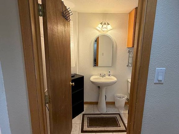 5th image of 12545 Winona Ct