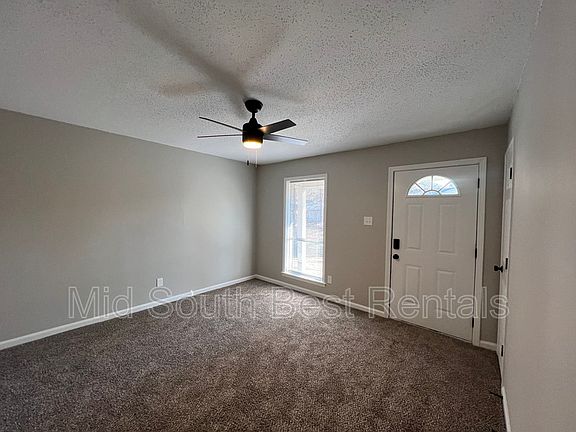 3rd image of 4279 Coventry Dr