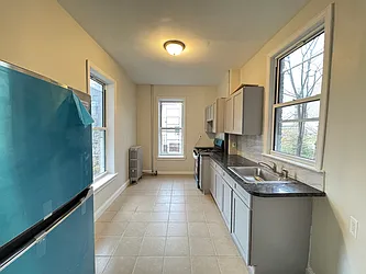 1072 Putnam Avenue, #2