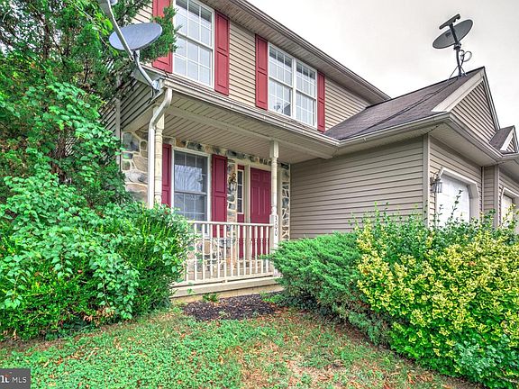 5th image of 300 Elmshire Dr