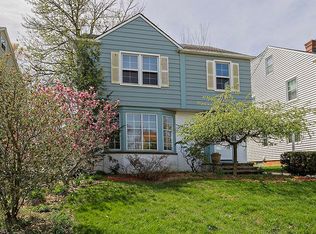 4362 Groveland Rd, University Heights, OH 44118