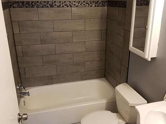 5th image of 4004 Dream Oak Pl APT 104