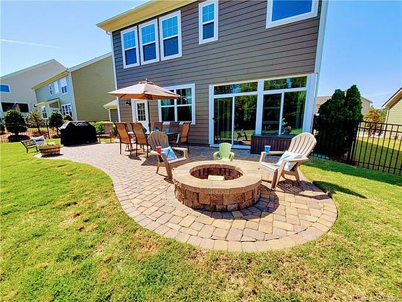 3rd image of 949 Skywater Dr
