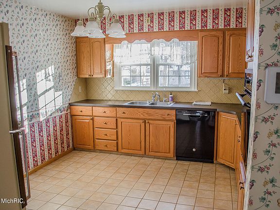 2nd image of 7617 Julie Dr