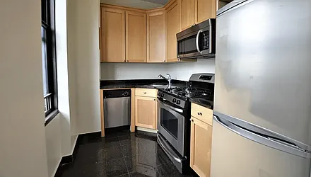 Rented by Manhattan Realty Group