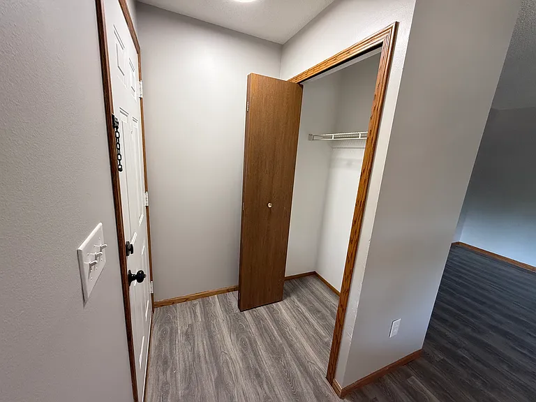 1687 S Riverside Ave #9 — Photo 4