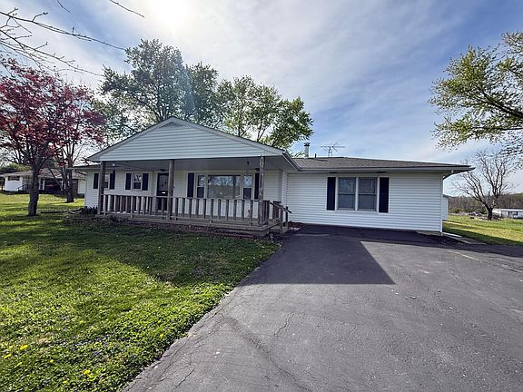 3rd image of 3257 Cattail Rd