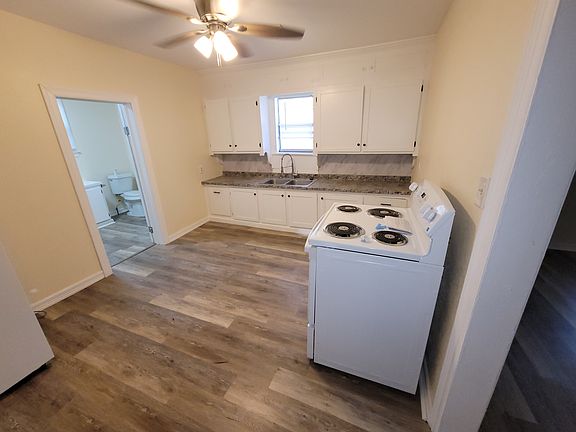 5th image of 810 N Hobson Ave