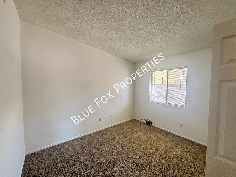 7551 E La Cienega Dr — Photo 17