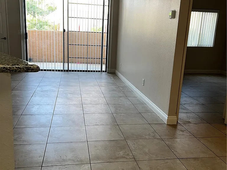 5154 S Jones Blvd #103 — Photo 5