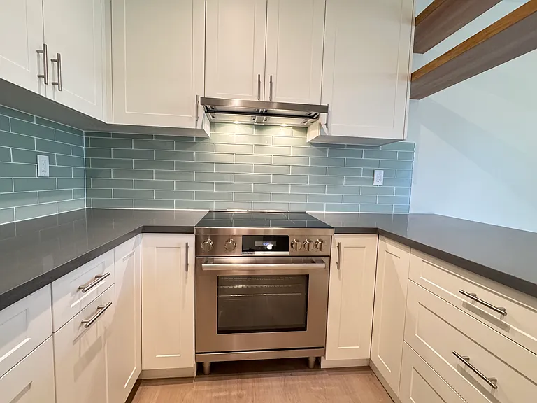 2040 Sutter St #203 — Photo 10