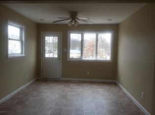 203 N 2nd St, National Park, NJ 08063