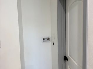 775 N Heliotrope Dr, Los Angeles, CA 90029