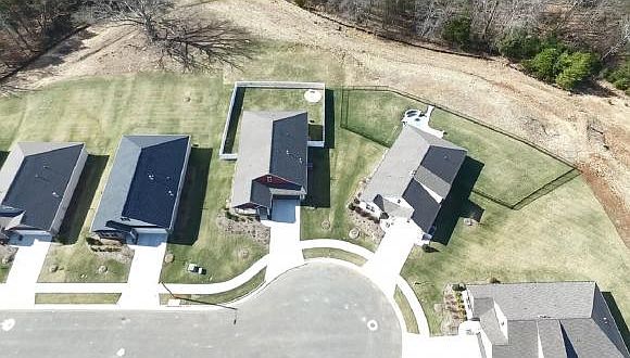 1st image of 4594 Bonnie Loch Dr