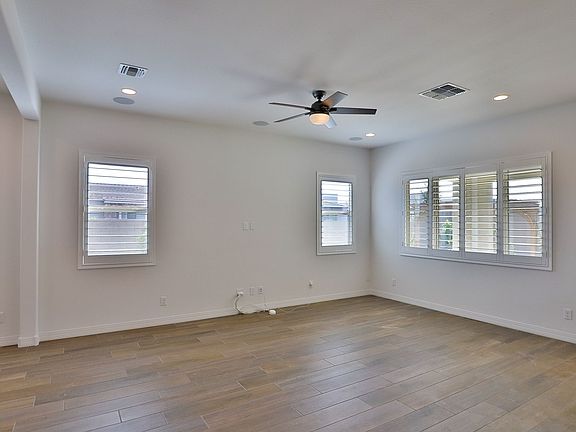 5th image of 4231 E Kaibab Pl