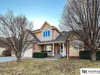 8504 S 100th St, La Vista, NE, 68128