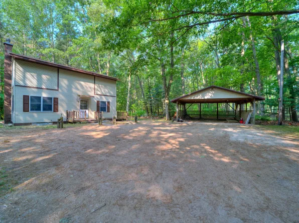 1503 N Scenic Dr, Muskegon, MI 49445