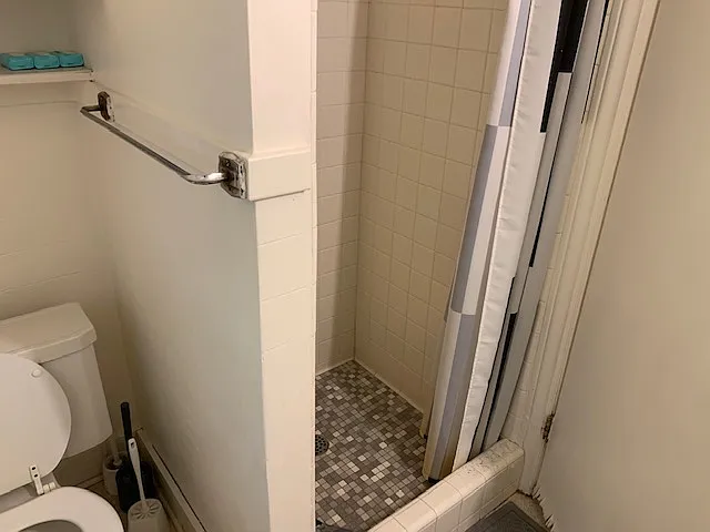 6 bed, 2051 sqft, $5,400 — Photo 3