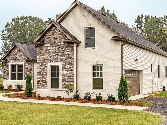 4th image of 3143 Friendship Rd