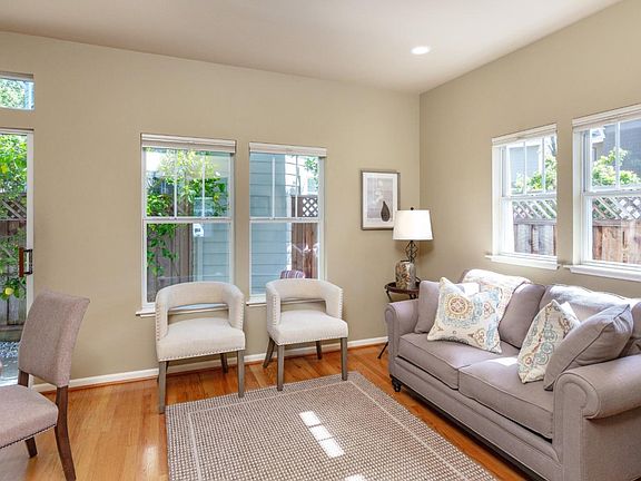 5th image of 109 Treseder Ct