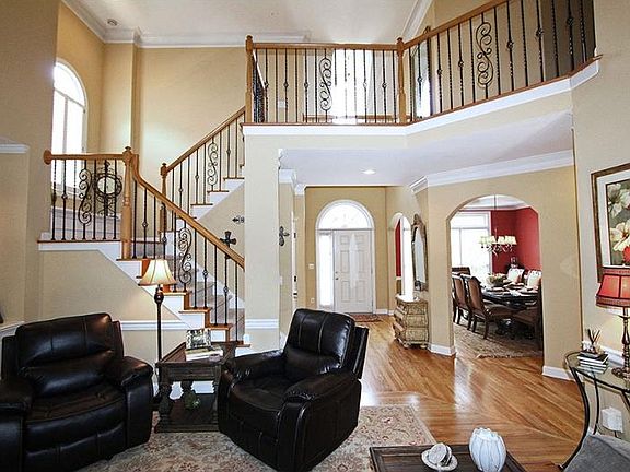 5th image of 3242 Millwood Trl SE