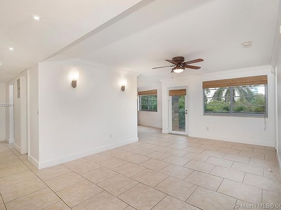 3rd image of 220 Washington Ave APT 3A