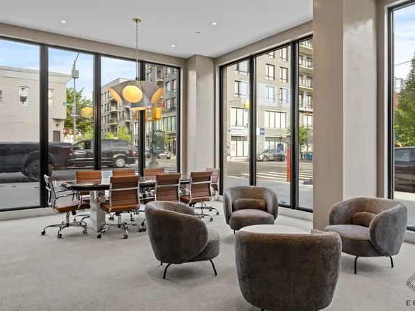 2605 Snyder Avenue image 23 of 26