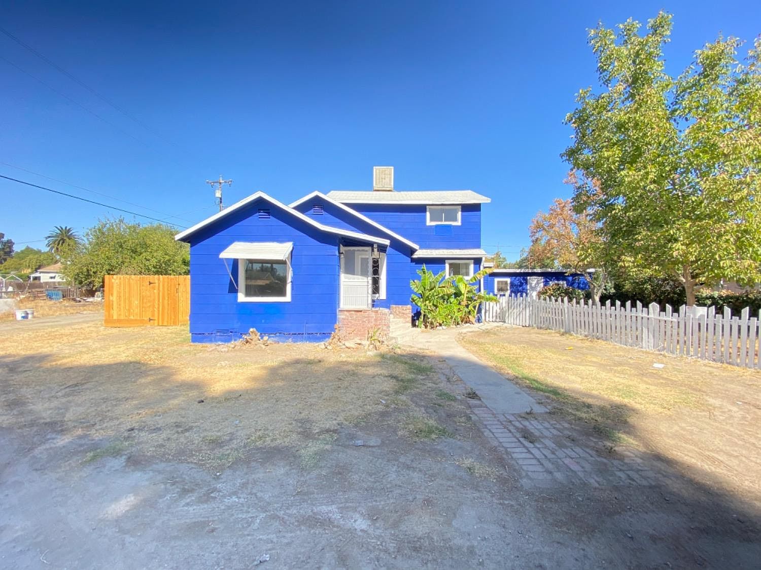 6358 E Latonia Ave, Laton, CA 93242 | Zillow