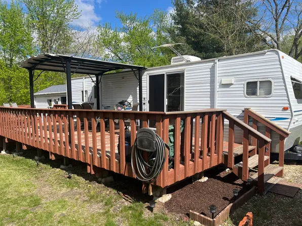 5-156 Woodhaven Lakes, Sublette, IL 61367
