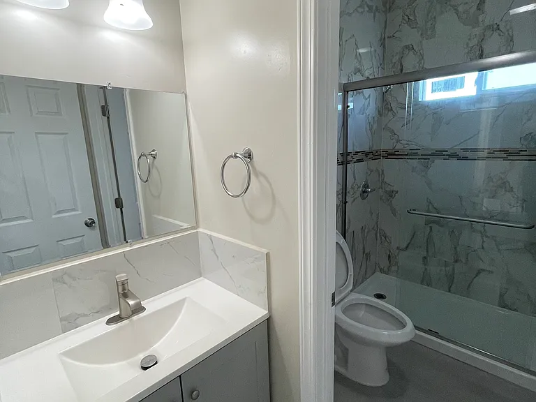 940 S 40th St — Photo 20